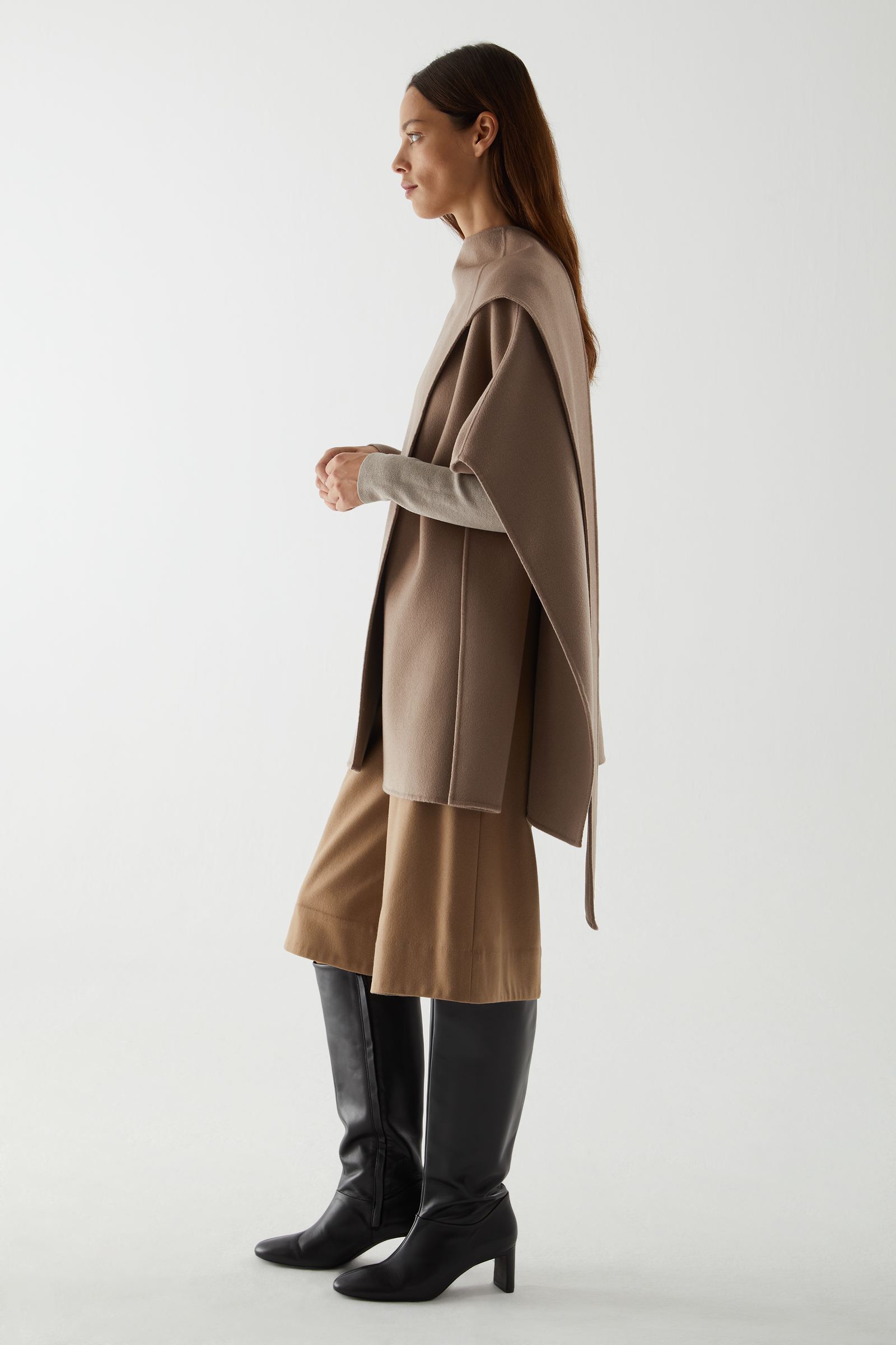 WOOL MIX HYBRID CAPE ウールブレンドケープ Beige｜COS コス 公式