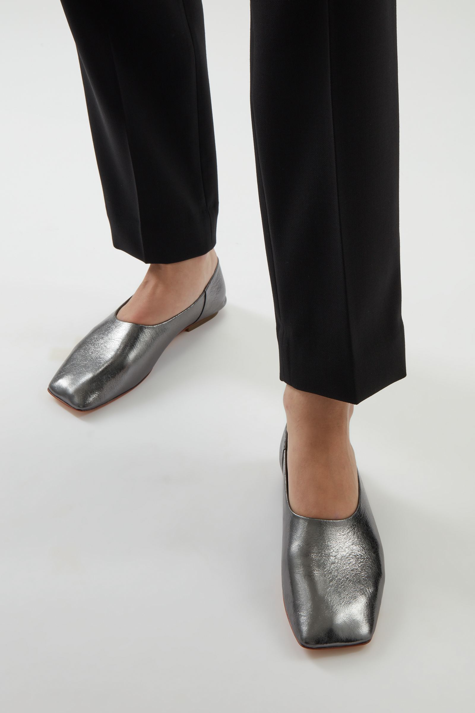 METALLIC LEATHER BALLERINA SHOES メタリックレザー バレリーナ