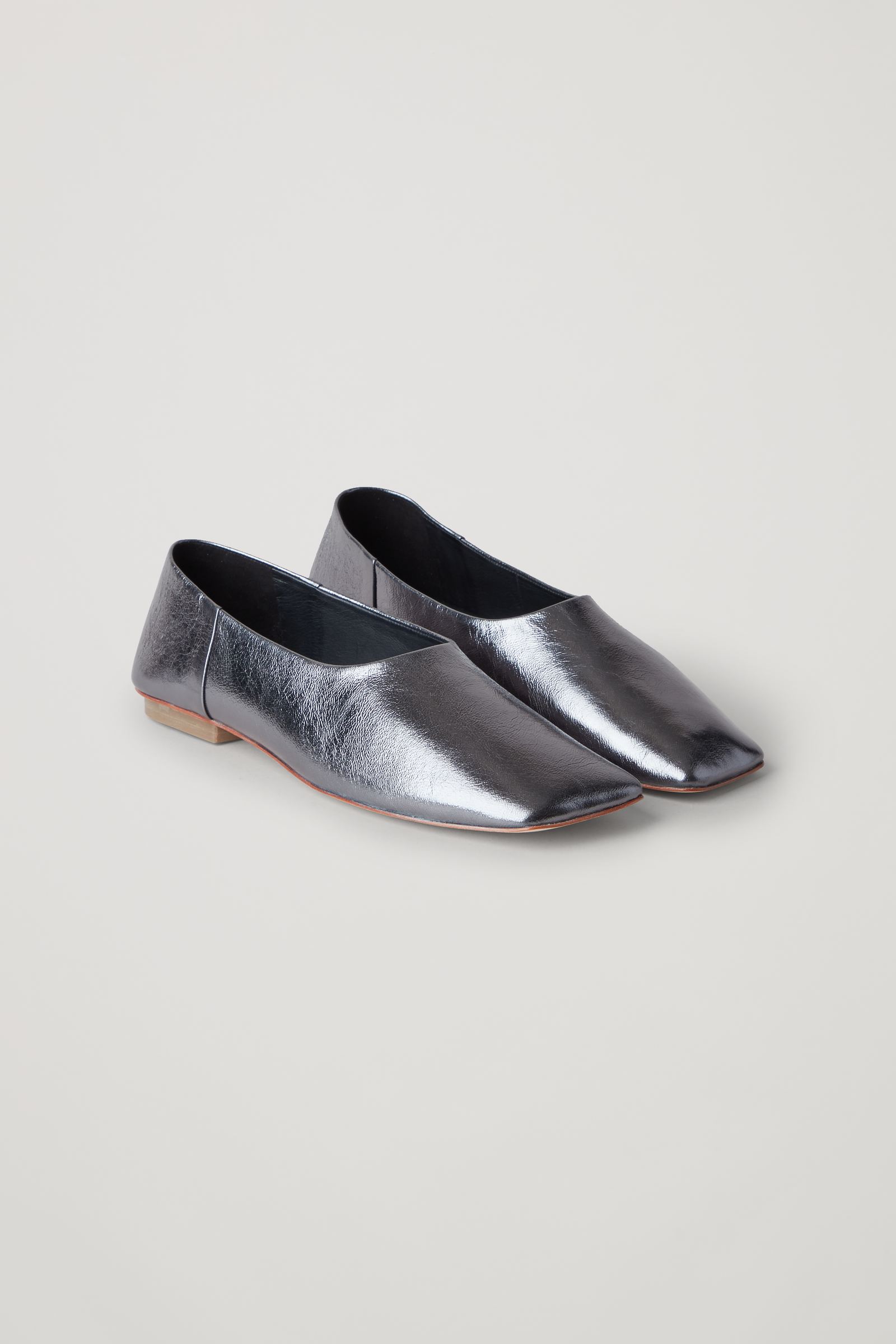 METALLIC LEATHER BALLERINA SHOES メタリックレザー バレリーナ
