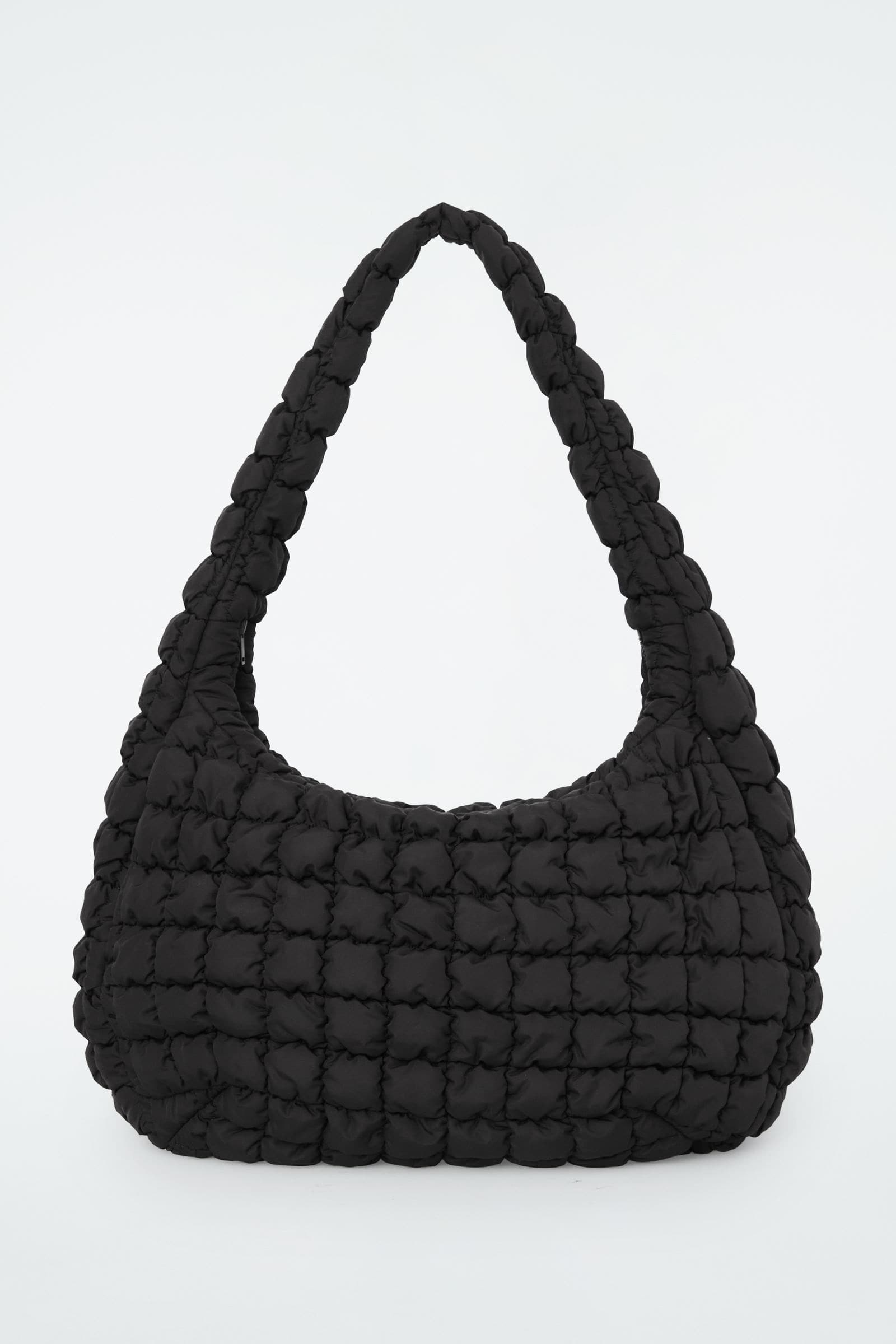 RECYCLED POLYESTER QUILTED OVERSIZED SHOULDER BAG オーバーサイズ