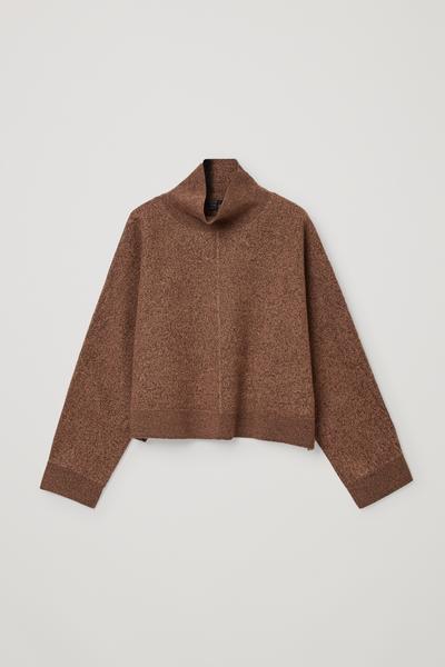 COS ウール素材クロップドタートルネックセーター