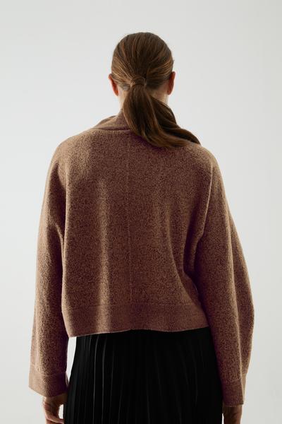 COS ウール素材クロップドタートルネックセーター