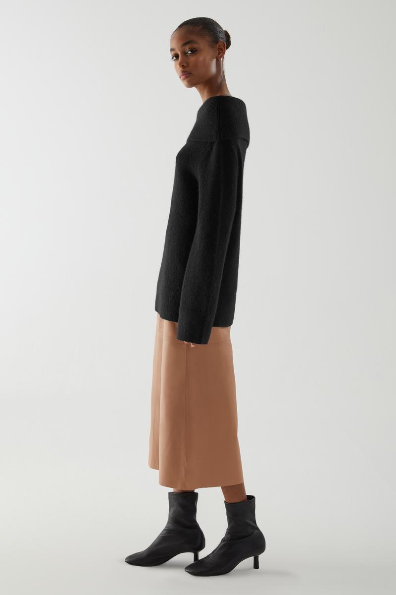 RIBBED COLLAR WOOL-ALPACA TOP ウールアルパカ素材リブ編み襟トップス
