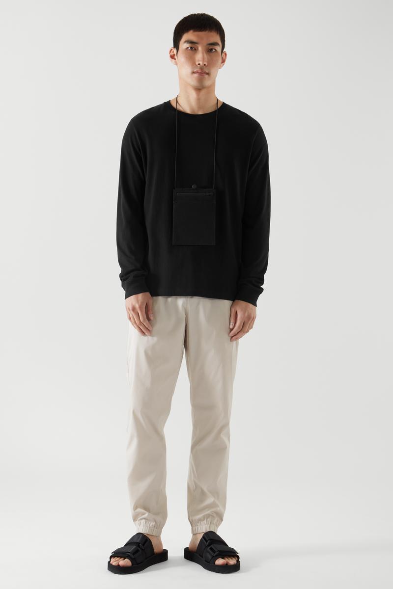 REGULAR-FIT COTTON T-SHIRT 起毛長袖Tシャツ｜COS コス 公式