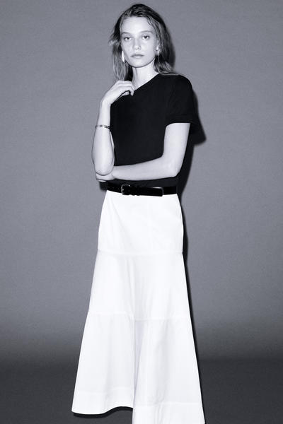 COS クリーンカットTシャツ