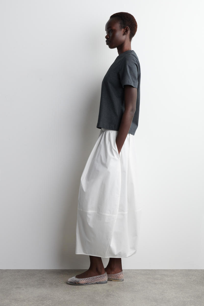 COS クリーンカットTシャツ