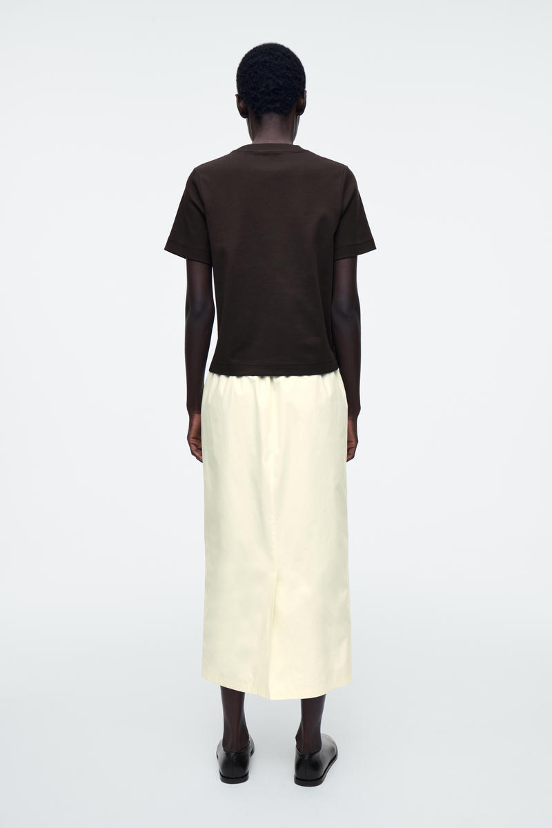 COS クリーンカットTシャツ