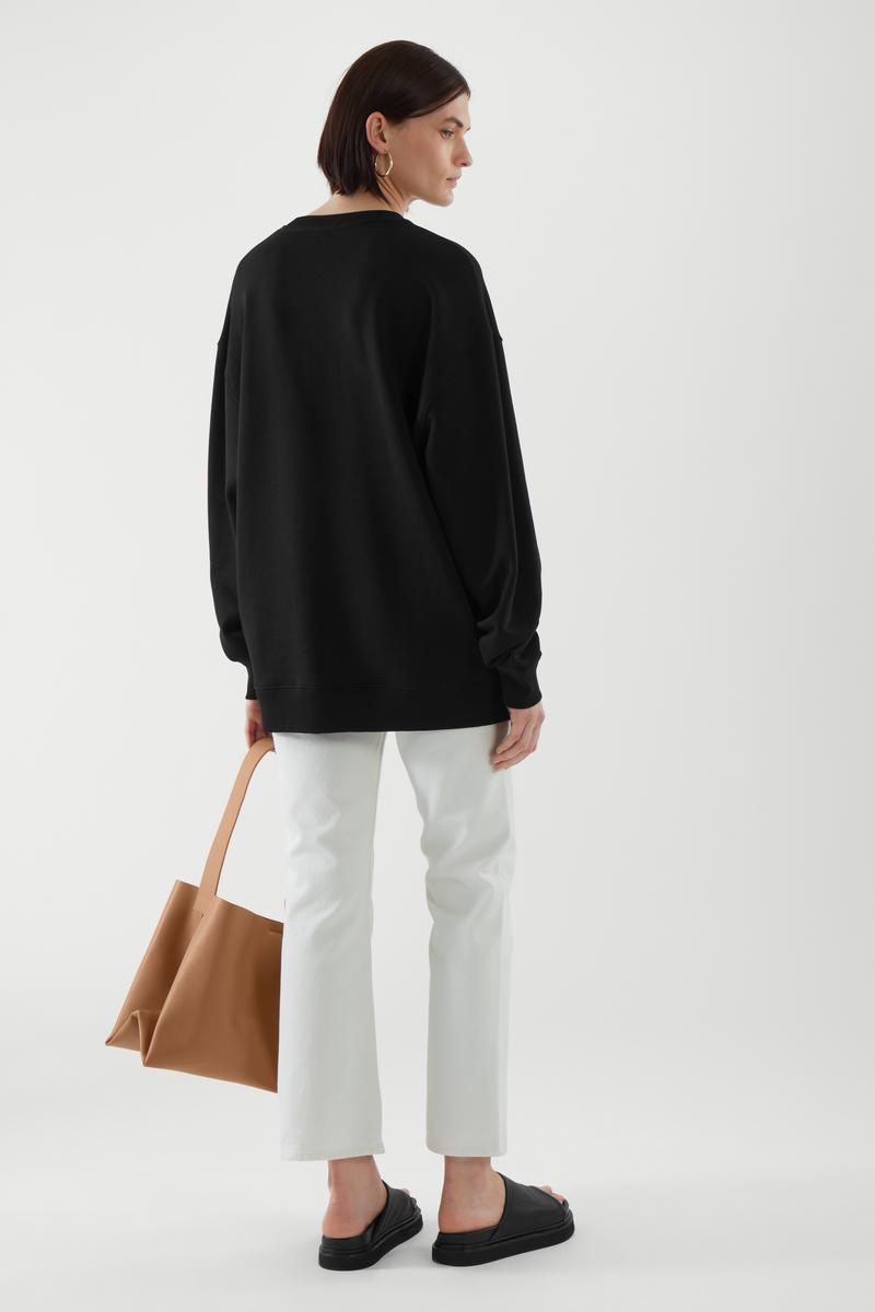 OVERSIZED SWEATSHIRT オーバーサイズ スウェットシャツ ブラック｜COS 