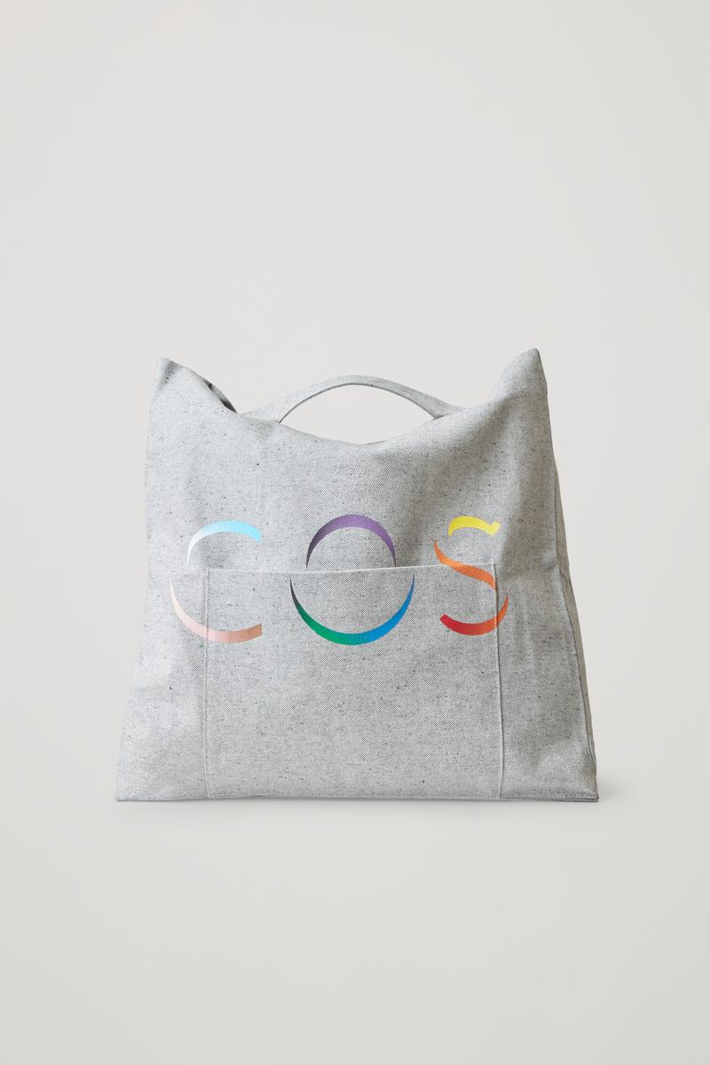 PRIDE EDITION TOTE プライドエディショントートバッグ グレー