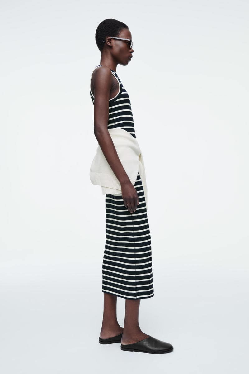 COS リブ編みワンピース