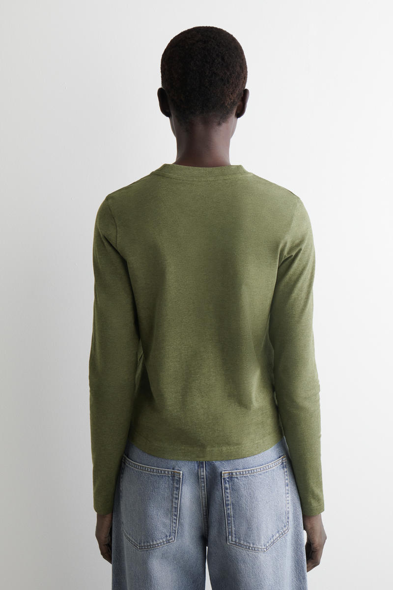 COS レギュラーフィットヘビーウェイト長袖Tシャツ