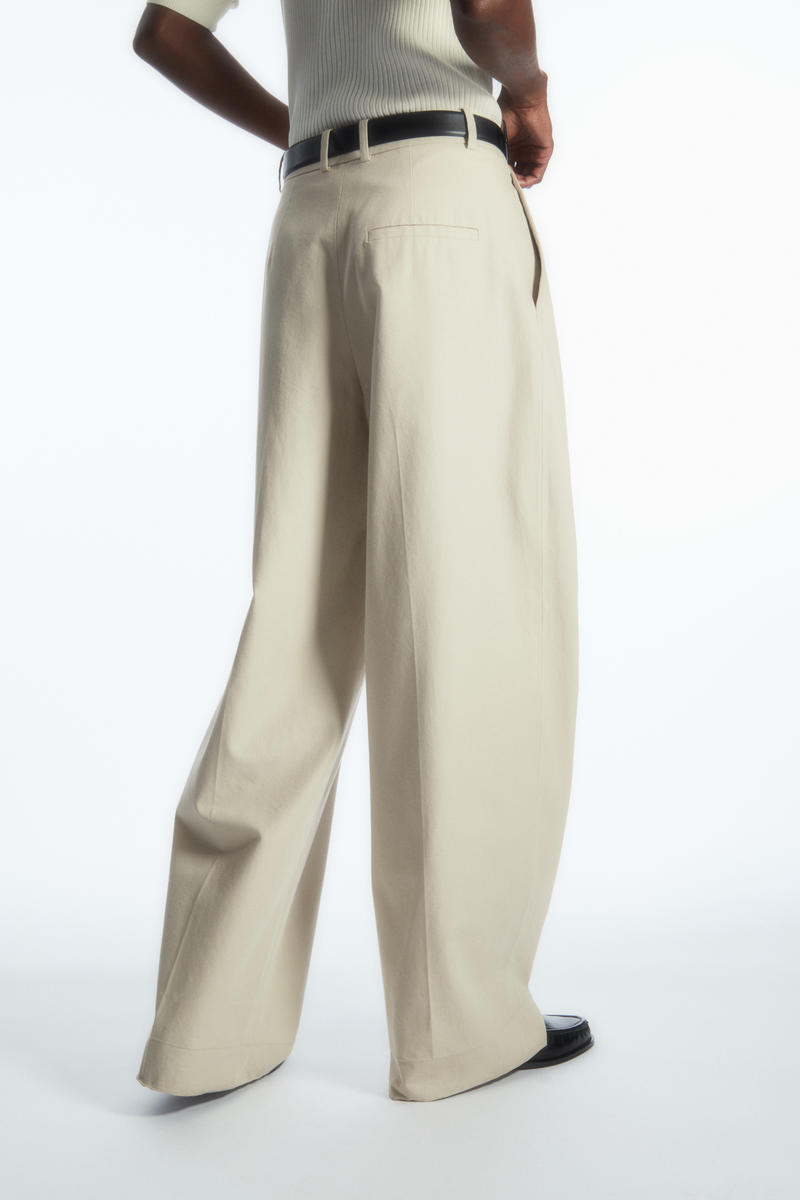 WIDE-LEG TAILORED TROUSERS