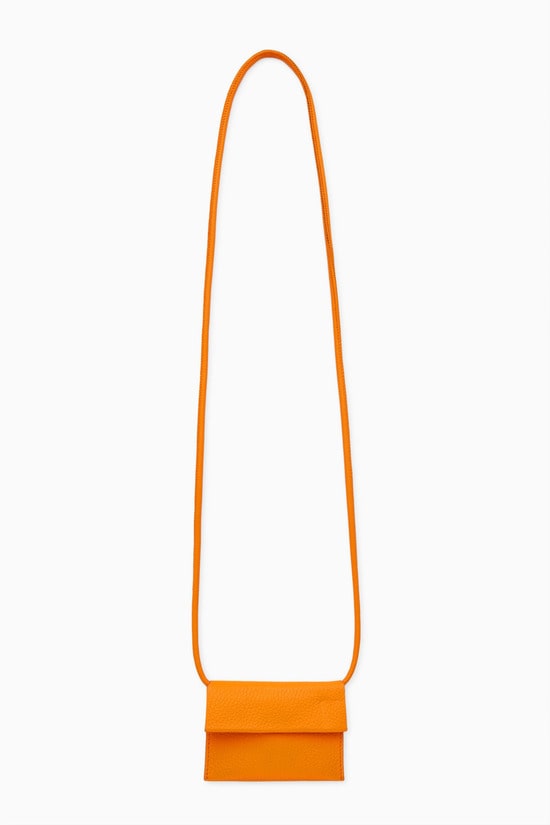 LEATHER CROSSBODY CARDHOLDER レザークロスボディカードホルダー