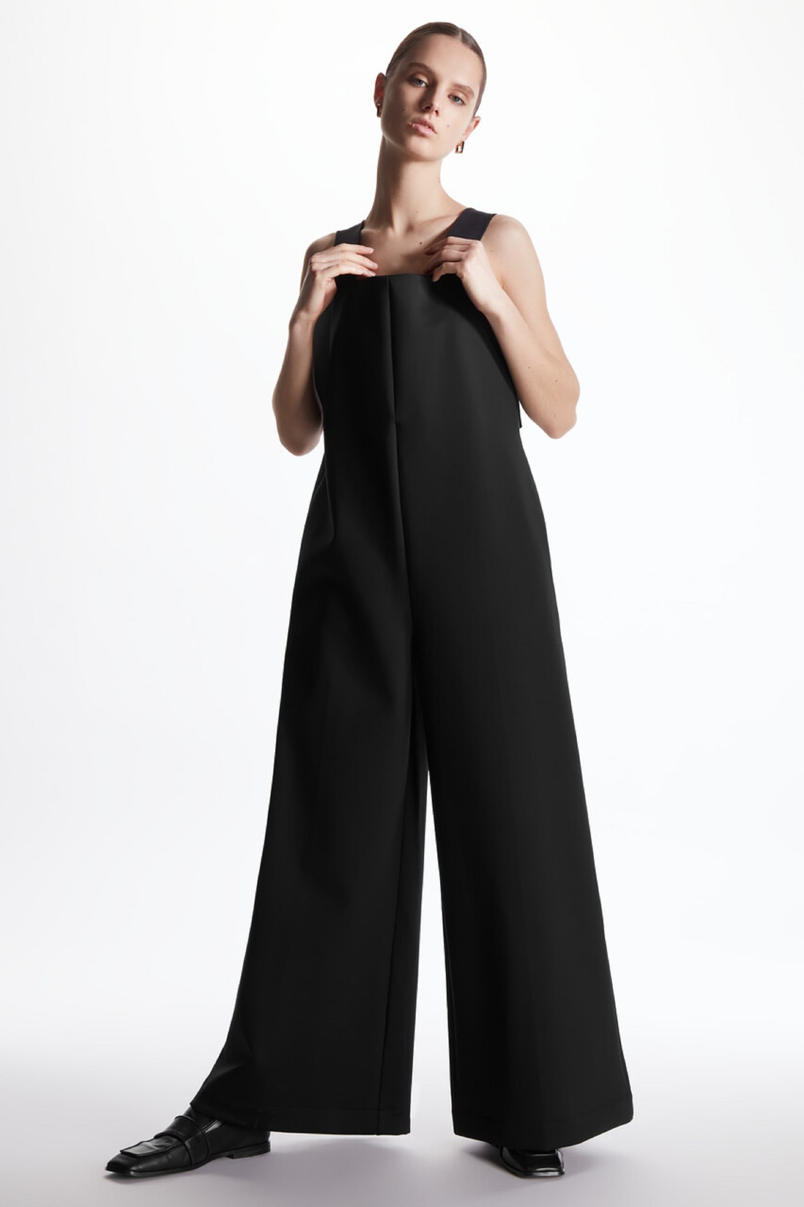 PLEATED WIDE-LEG JUMPSUIT? プリーツ付きワイドレッグジャンプスーツ 