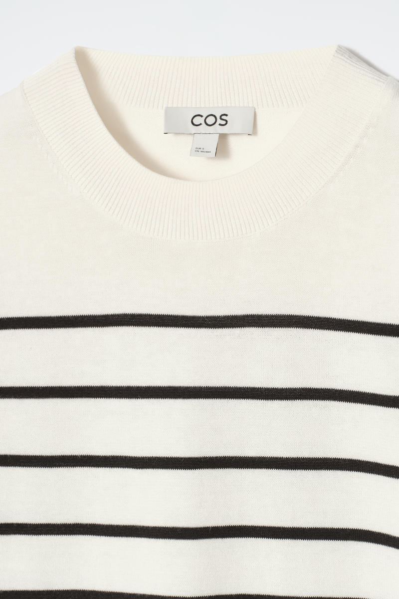 COS 半袖ニットTシャツ