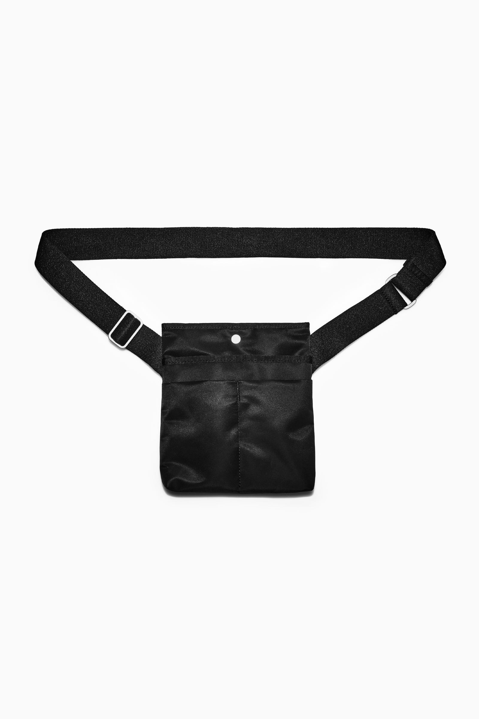 NYLON CROSSBODY BAG ナイロンクロスボディバッグ ブラック｜COS コス 