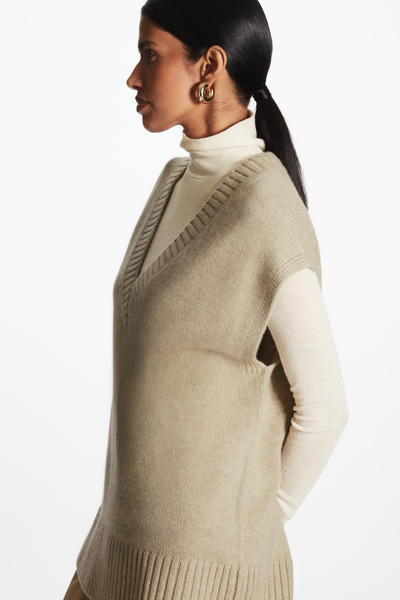 COS カシミヤ100%ベスト