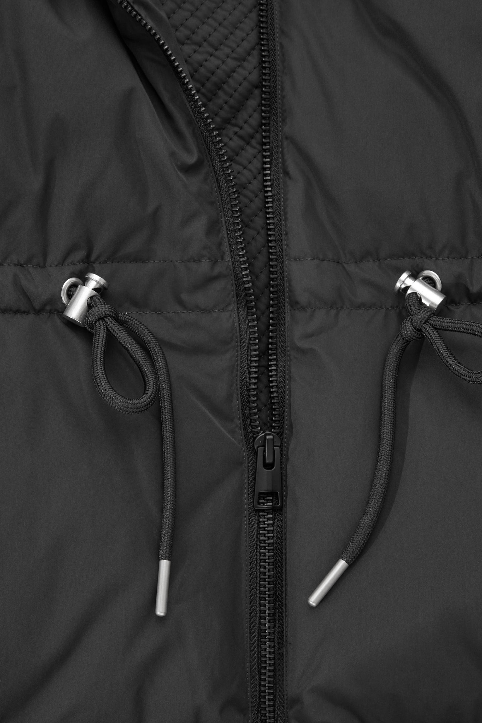 COS ダウンジャケット　コート　ブラック COS 黒 ロングダウンコート