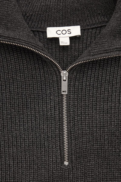 KNITTED HALF-ZIP JUMPER ニットハーフジップセーター｜COS コス 公式