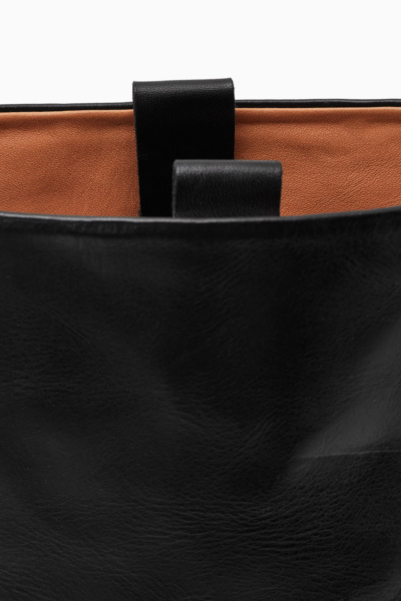 LEATHER RIDING BOOTS レザーライディングブーツ｜COS コス 公式オンラインストア