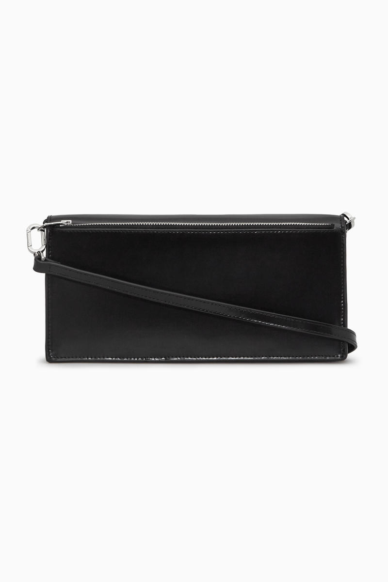 LEATHER BAGUETTE SHOULDER BAG レザーバゲットショルダーバッグ｜COS コス 公式オンラインストア