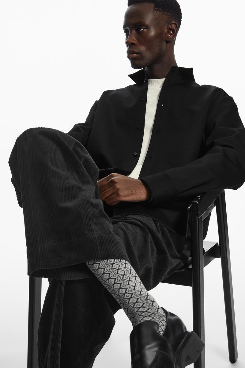 COS マーセライズドコットン混紡ジャカードソックス