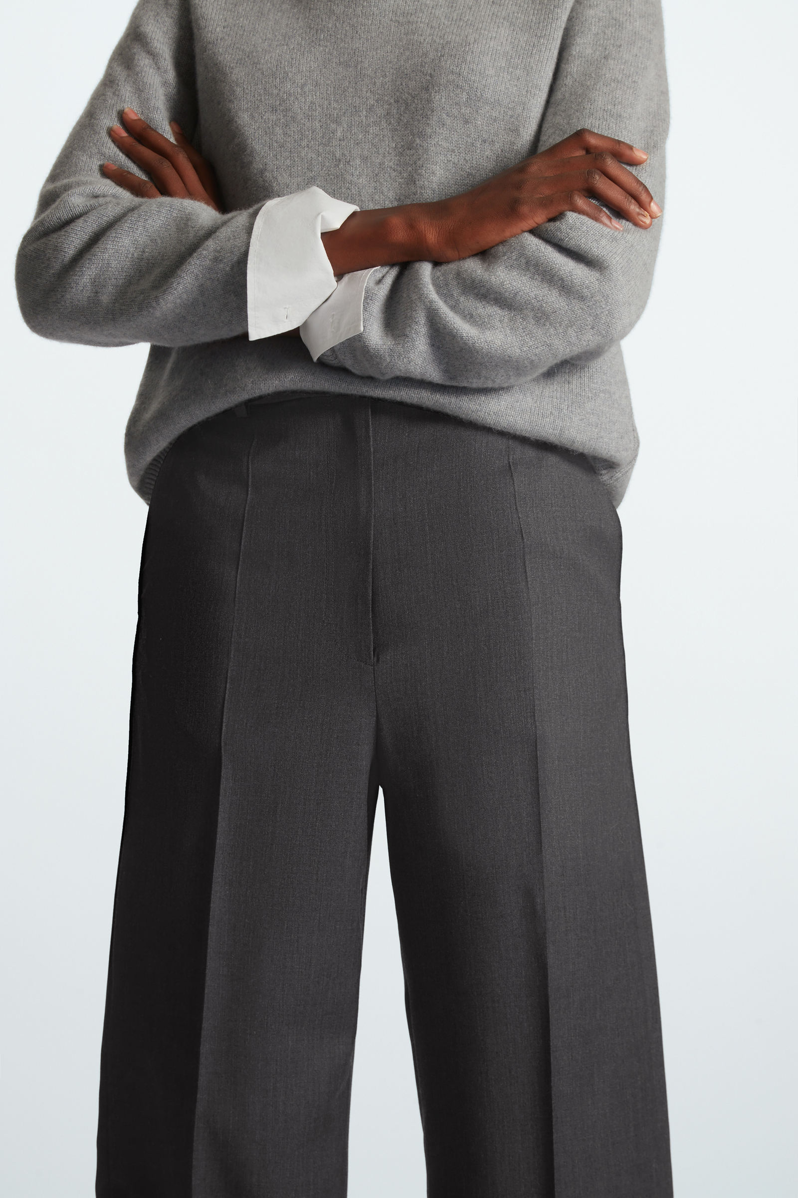 HIGH-WAISTED TAILORED WOOL TROUSERS ハイウエストテーラードウール