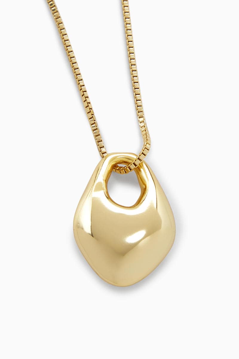 BOXCHAIN PENDANT NECKLACE ボックスチェーンペンダントネックレス｜COS コス 公式オンラインストア