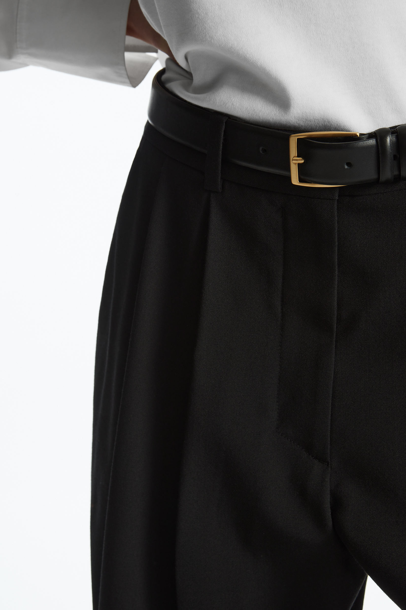 WIDE-LEG TAILORED WOOL TROUSERS ワイドレッグ テーラード ウール