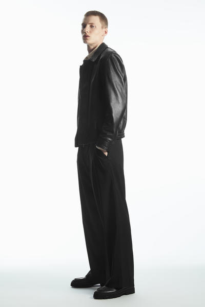 COS レザーブルゾンジャケット