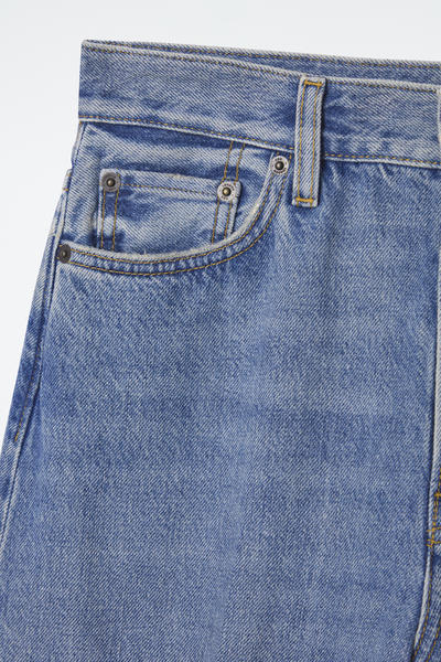WIDE-LEG HIGH-RISE FULL-LENGTH JEANS ワイドレッグハイライズフル