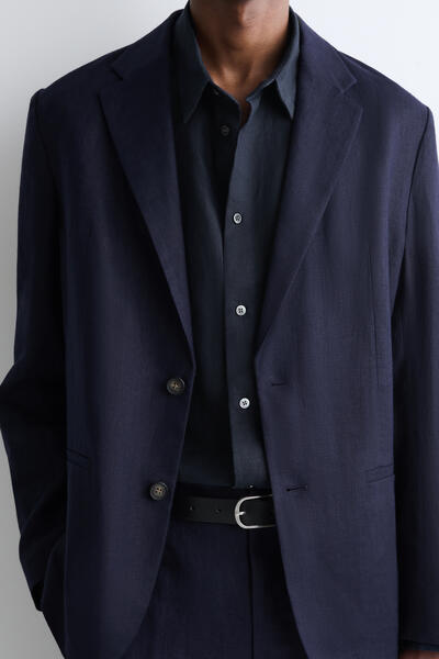 COS カーブヘム リネンシャツ