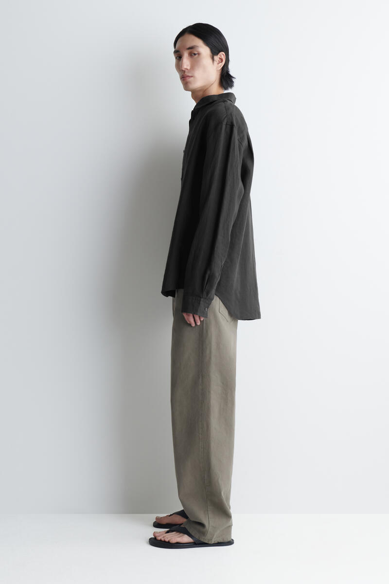 CURVED-HEM LINEN SHIRT カーブヘム リネンシャツ ブラック｜COS コス