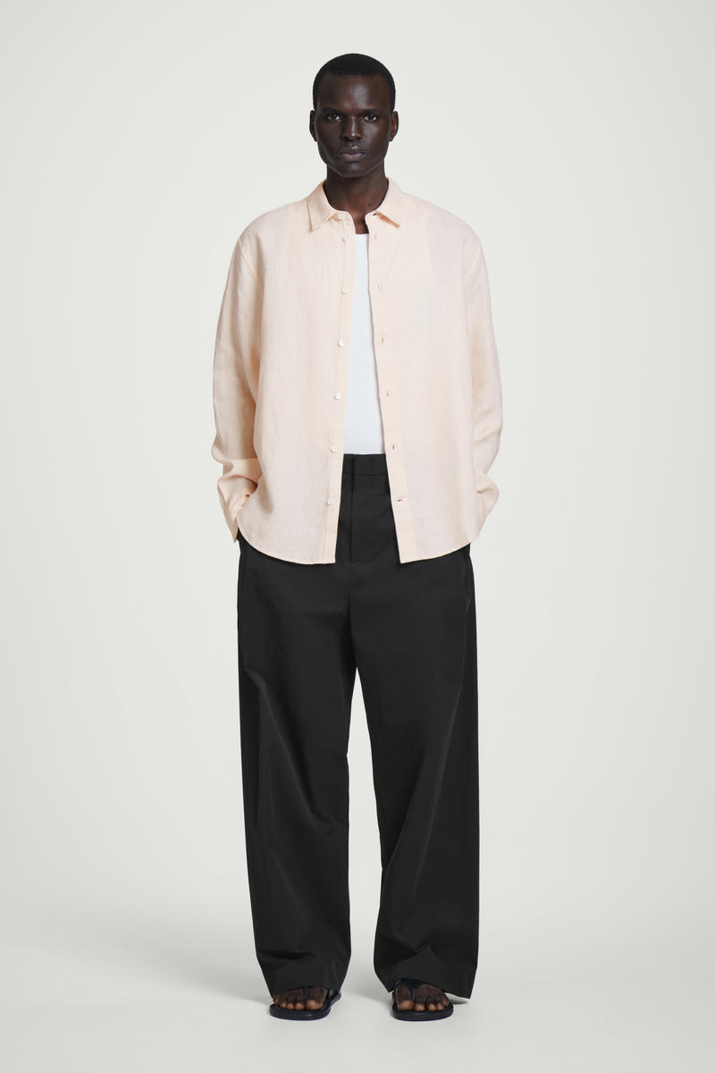 COS カーブヘム リネンシャツ