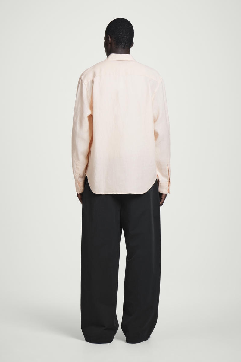 COS カーブヘム リネンシャツ