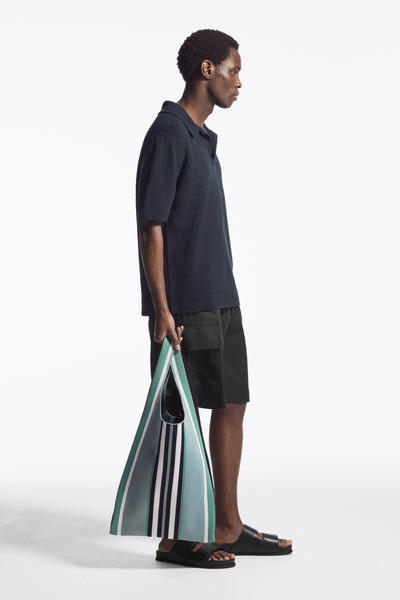 COS ブークレニットポロシャツ