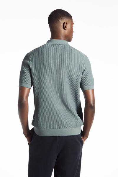 COS リブ編みニットポロシャツ