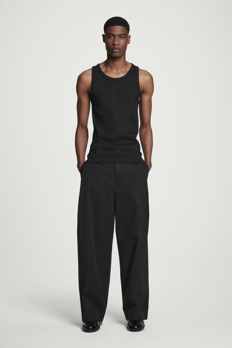 COS スクープネック リブニットタンクトップ