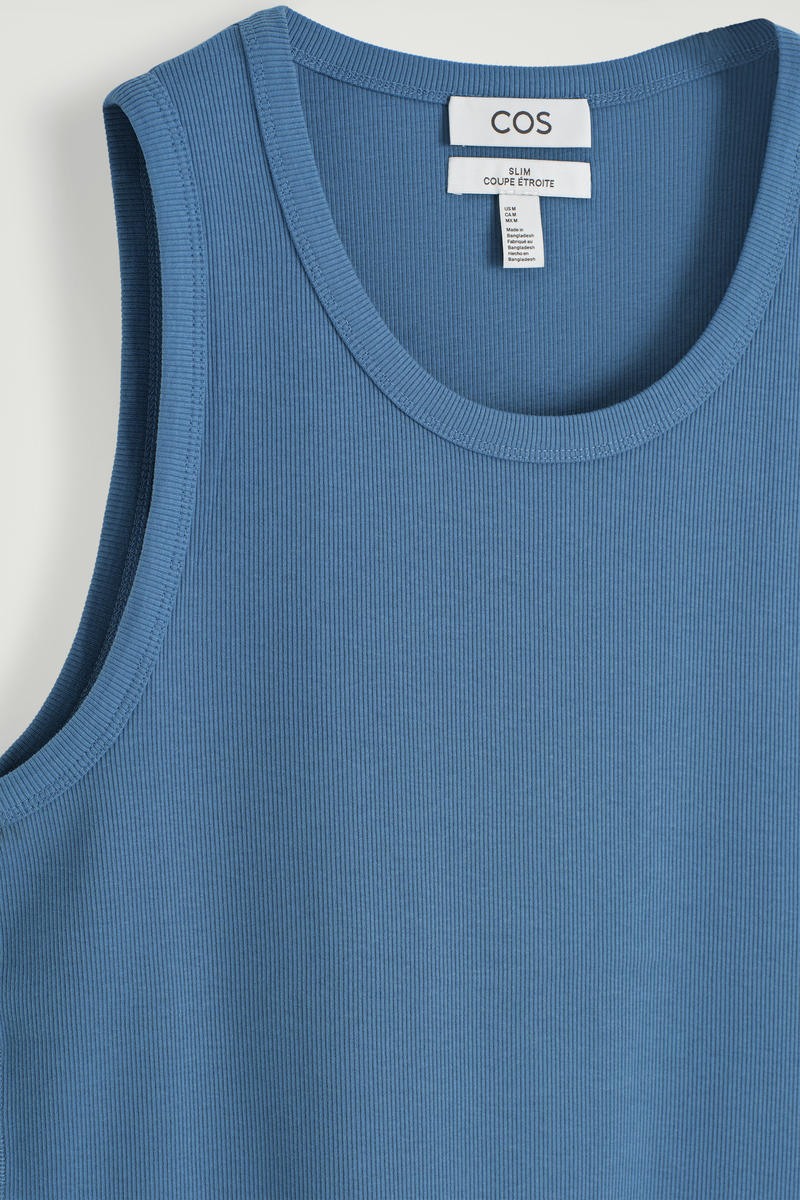 COS スクープネック リブニットタンクトップ