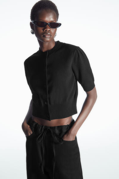 クロップド半袖カーディガン