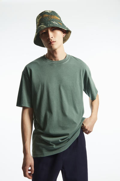 COS プリント柄バケットハット