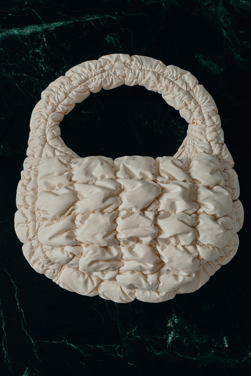 COS キルトマイクロミニバッグ