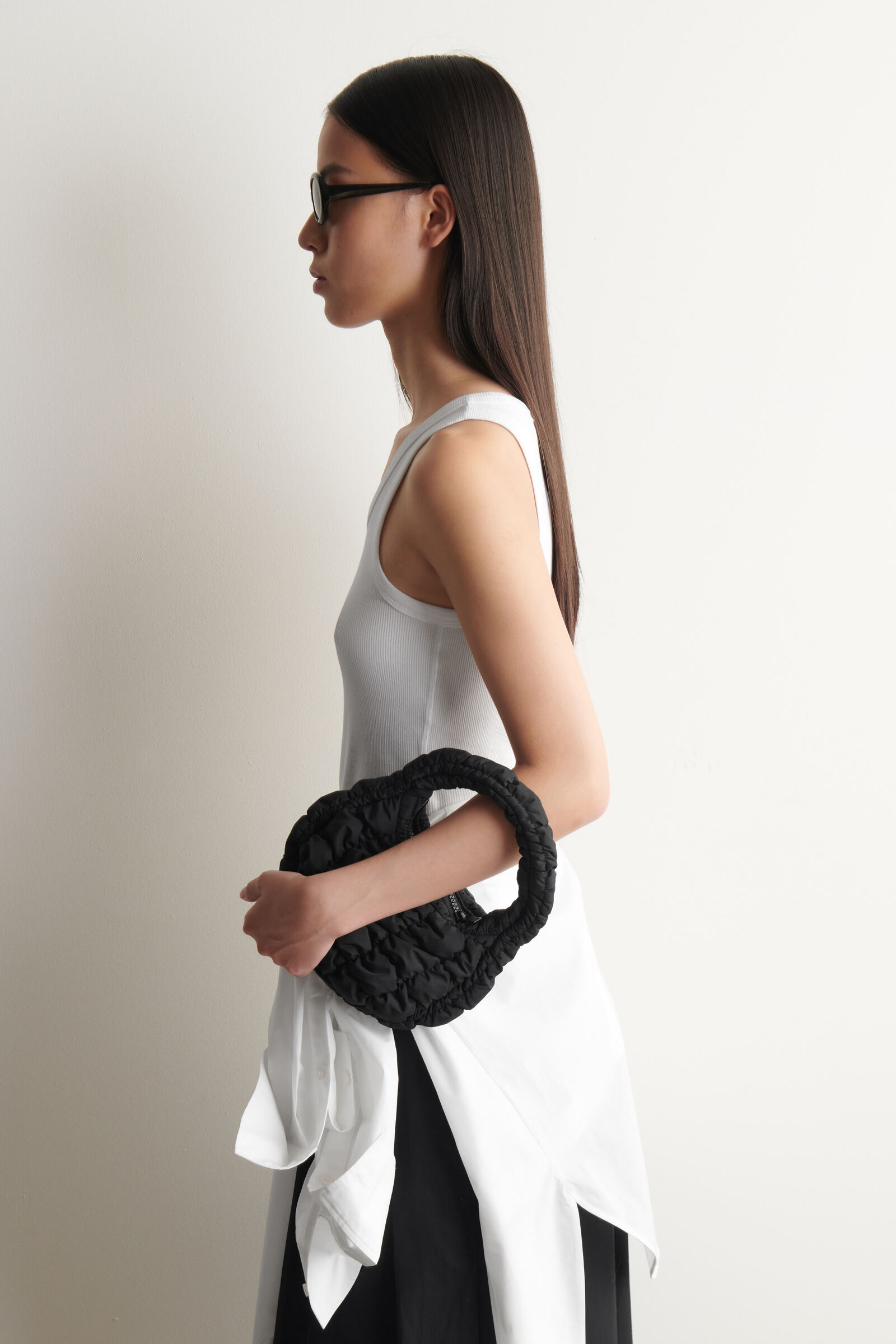 QUILTED MICRO MINI BAG キルトマイクロミニバッグ ブラック｜COS コス
