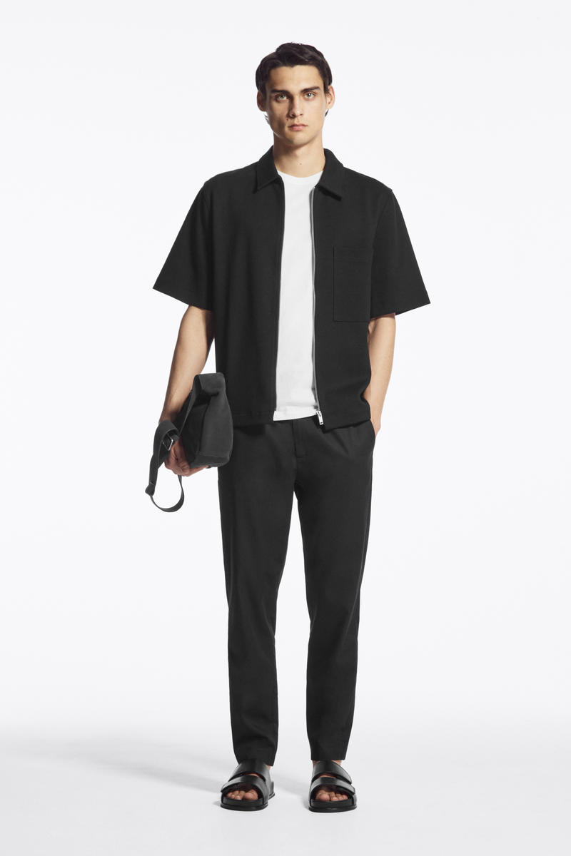 COS ストレッチテーパードツイルパンツ