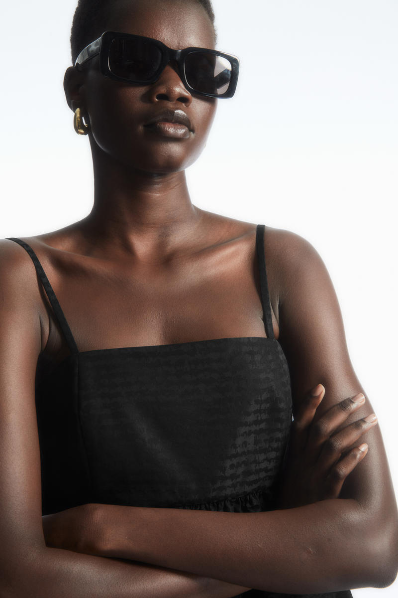 VOLUMINOUS TEXTURED MIDI DRESS ボリュームテクスチャーミディ