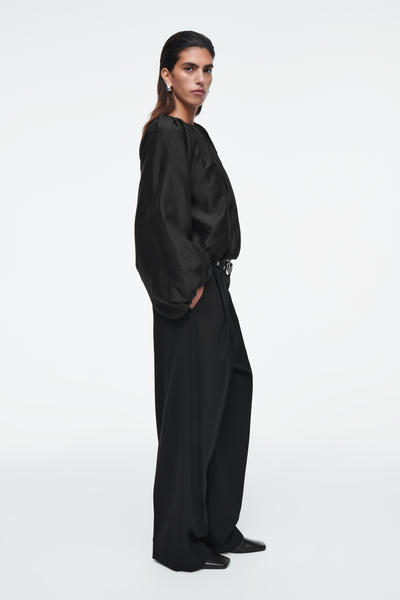 COS パラシュートブラウス