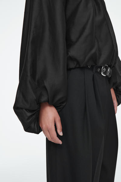 COS パラシュートブラウス