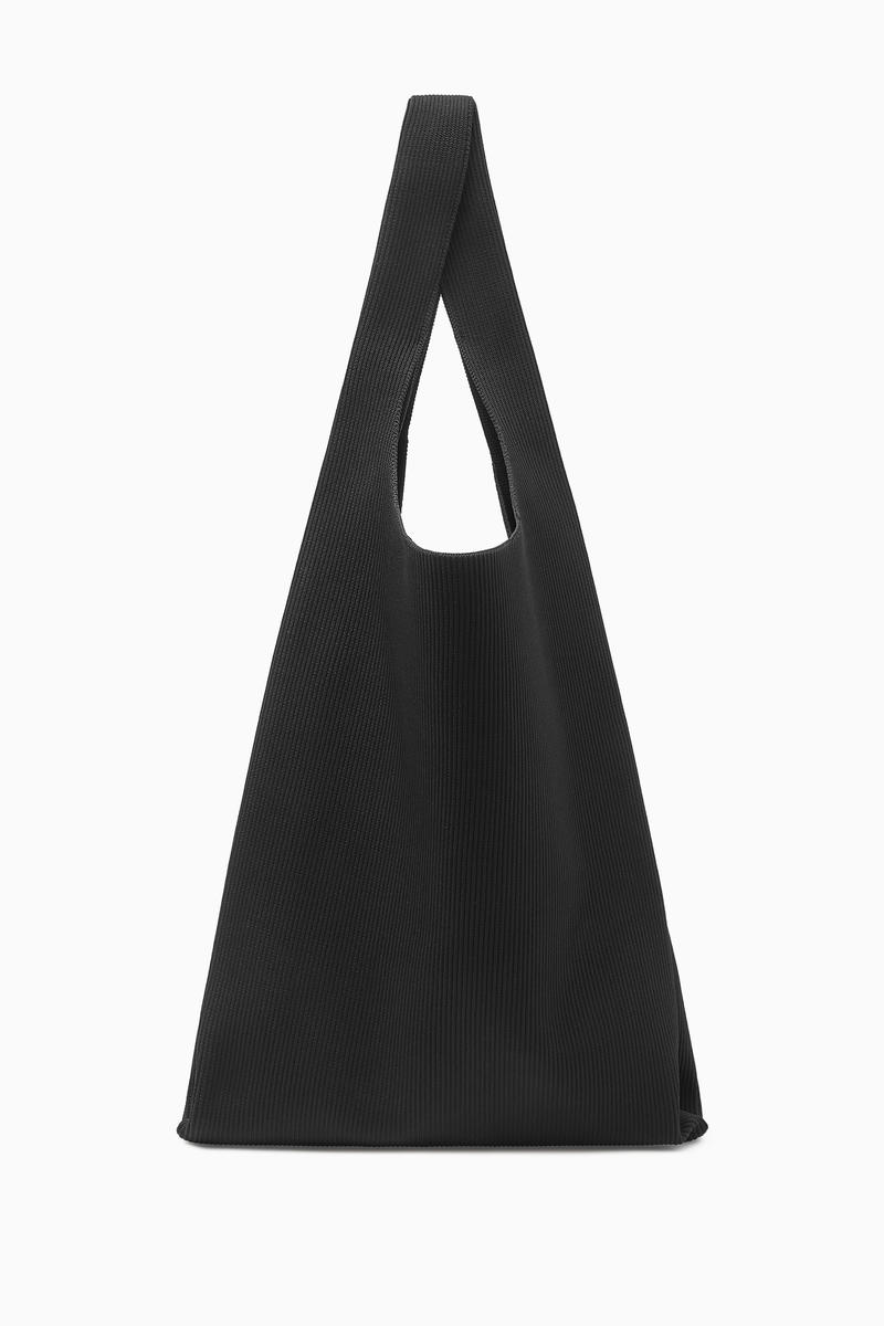 OVERSIZED KNITTED TOTE オーバーサイズニットトートバッグ ブラック 