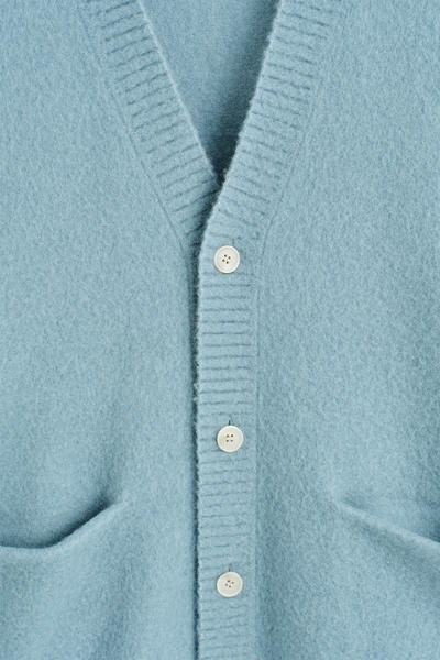 COS ブラッシュドウールVネックカーディガン