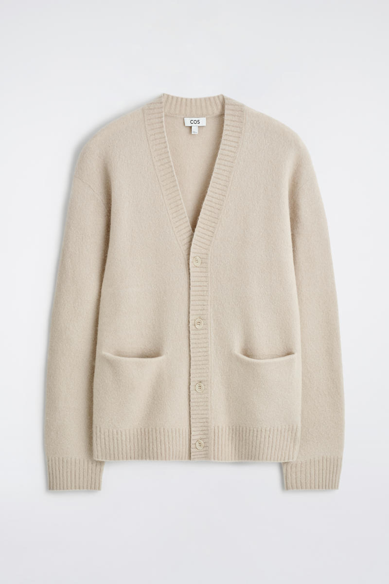 COS ブラッシュドウールVネックカーディガン